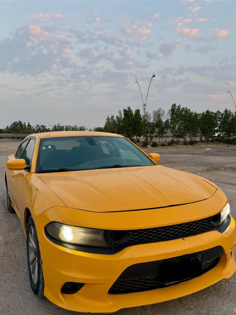 السلام عليكم. للبيع جارجر موديل2016 معلايه 2018.  رقم ذي قار ترقيم قديم   محرك 3600.  6 سلندر گير مكينه شرط الفحص حدادة تخم تاير كهربائيات  بيها منضومة غاز كامله وجديده
 وارد امريكي حادثها الجاملغ الخلفي الأيسر  وبيها خط وبحث ذي قار نجف   المكان البصرة الزبير السعر 165 رقم الهاتف للاتصال *********** الزبير, البصرة
