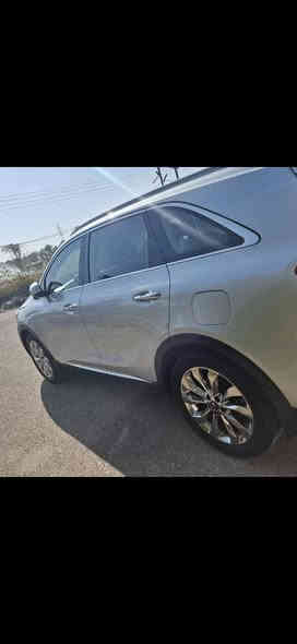 ♥السلام عليكم ورحمة الله وبركاته ♥
♥ السيارة تدعم ﴿الشركة الدولية العراقية KN﴾
♥سورنتو 2020
🔥خليجي 
🔥لون سلفر
 🔥رقم بغداد 
🔥V6 سلندر
🔥نوع الوقود بانزين
🔥سيارة نوع مستعمل 
🔥الضرر فقط شبر تحت الرقم مباشرة وخدوش بسيطة 
🔥السيارة ماشيه ﴿150﴾الف فقط 
🍁السعر 240ورقة وبيها مجال لليجي🍁
🔥الدفع كاش
🔥مواصفات 🔥
🔥بردات خلفية 
🔥مقاعد كهربائيه
🔥مرايه كهربائيّه
🔥الداخل مو جلد 
🔥كامرة 360°
🔥تبريد
🔥مثبت سرعة 
🔥منفذ Use لراكب الاول والثاني والثالث 
🔥قطعة تبريد خلفية للراكب الثالث
 🔥مواصفات القيادة 4 
✅ECO
✅SPORT
✅SMART
✅COMFORT
🔥7 راكب 
🔥سبير جديد 
🔥لد زنون 
✅ومواصفات ما يحتاج اذكرها معروفة ✅
اتصل على الرقم ***********
السيارة فقط لبيع او مراوس.
