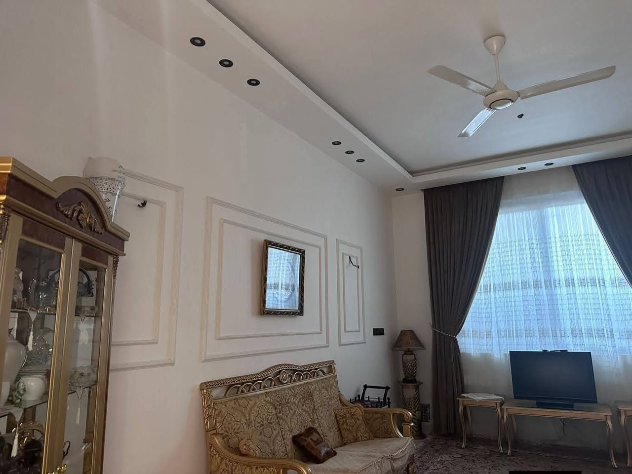 السعر 375 مع المجال 

🔵بيت  بداية حي الفارس 

🔵200م على ساحه 

🔵بناء حديث 2025

🔵6 غرف نوم سويتات 
 
للاستفسار /***********

#كربلاء #حي #الاسرة #الاسره #بيع #شراء #للبيع #عقارات #بيت #دار #قطعه #قطعة #التحدي #الصمود #الميلاد
