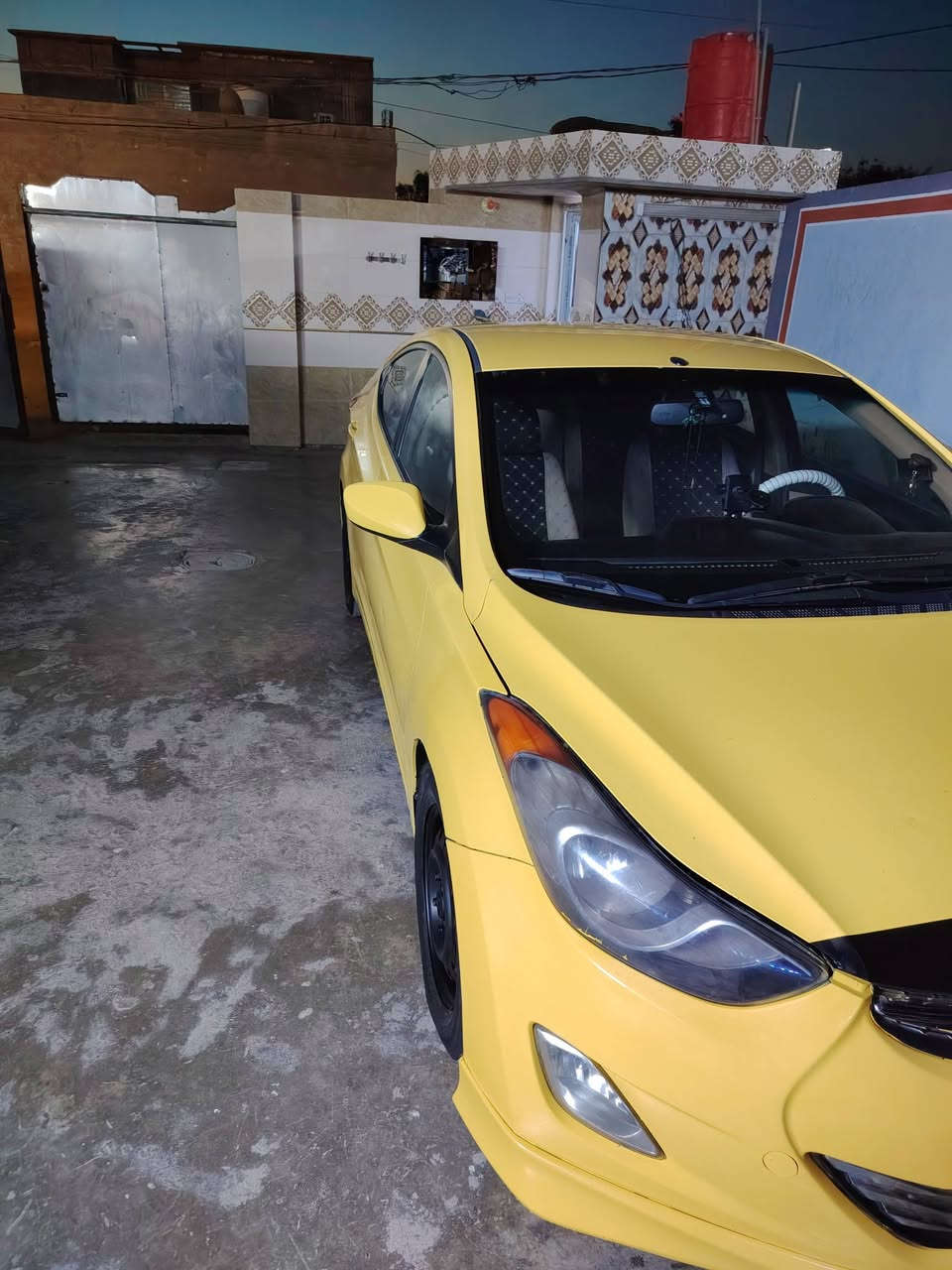 سلام عليكم انتره 2013 وارد أمريكي بدون حادث ضرره دعاميه أماميه فقط  لسياره صبغه وحده ما معيوده رقم بغداد مشروع وطني سياره بسمي سعر 105 وبيه مجال عنون بغداد جسر ديالى القديم ***********
