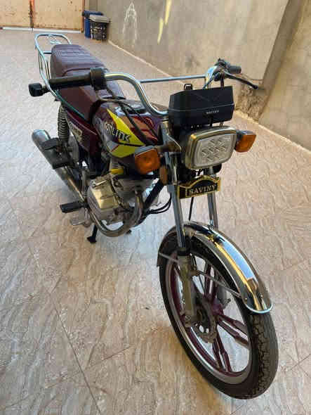 السلام عليكم                       *********** 

للبيع سيفان موديل 20 درجه كفاله عامه من كلشي 
مكينه مكفوله كهربائيات شغاله اوراق اصولي 
مكان ديالئ الخالص الشراي يتصل
