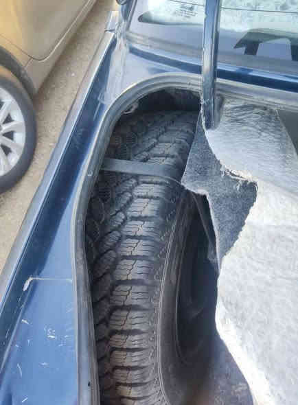 للبيع اوبل اوميگا موديل 91 رقم كركوك انكليزي بأسمي التحويل مباشر محرك 2000 تبريد ثلج ويا السويج السياره بلاديه وضع الشركه بدون صبغ بدون خياس محرك بعده وضع الشركه مامفتوح تاير سبير بعده وضع الشركه مانازل تخم تاير جديد السياره بعد احلى وارتب من الصور المايعجبه السعر لايعلق رجاءا كلشي اكو بالسوگ
السعر ( 60 ورقه وبيها مجال) 
للاستفسار / ***********
***********
