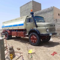 شاحنة • للبيع