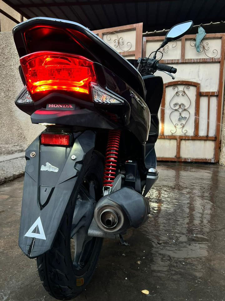 السلام عليكم دراجة PCX ماشيه ٢٣
السعر 15 ورقة 

مكاني بغداد حي العامل. او اليرموك

***********
