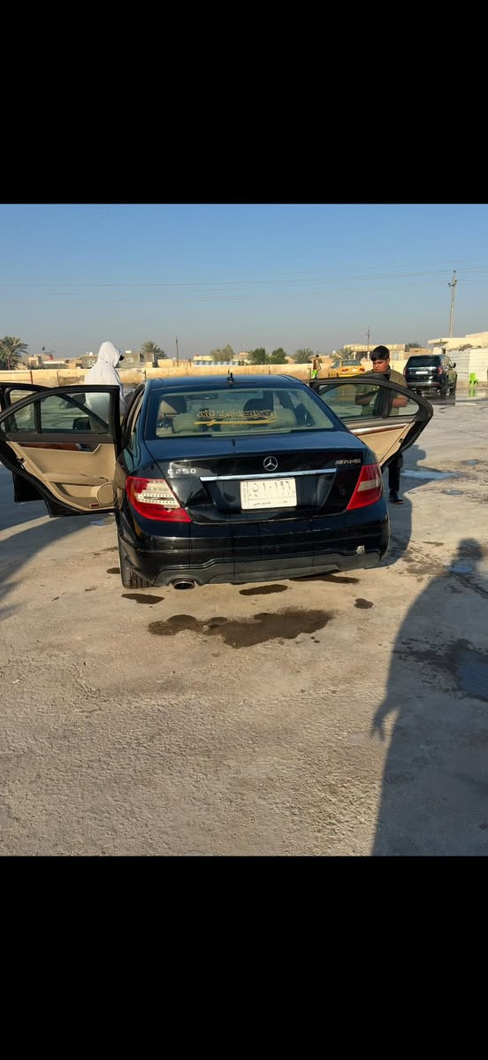 مارسدس 2012 فول مواصفات c250  رقم بغداد السونار مرفق بالمنشور بدون دواخل السياره جاهزه ع الاخير  اخوان راعي السياره مايقبل يداور بس خلاف شخصي تريد تنتضر تريد ابيع هيج السعر 35 
***********
