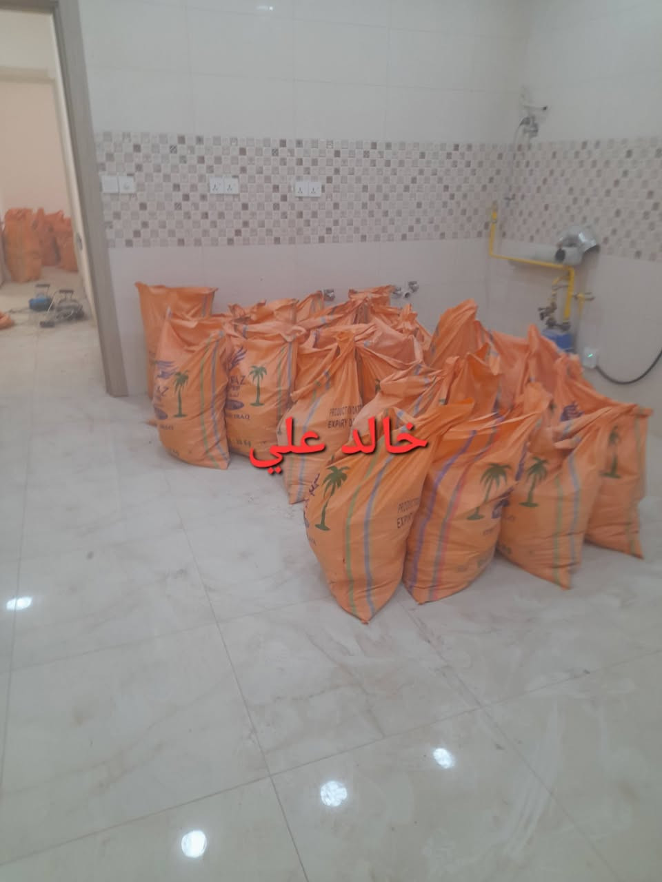 اشتغل تكشير جدران تكشير واجهيات قلع كاشي   ترميم   تنظيف انقاض ابيؤت  بعد الجص والبورك  ورفعها  كادر  كامل تفليش ابيوت  رفع اشتايكر تطبيك تزفيت السطوح  شغل تسليم مهندس
  راسلني خاص اذا محتاج  مناطق بغداد الكرخ  ورصافه ***********

***********وتساب رقمي
***********
رقمي اسيا
