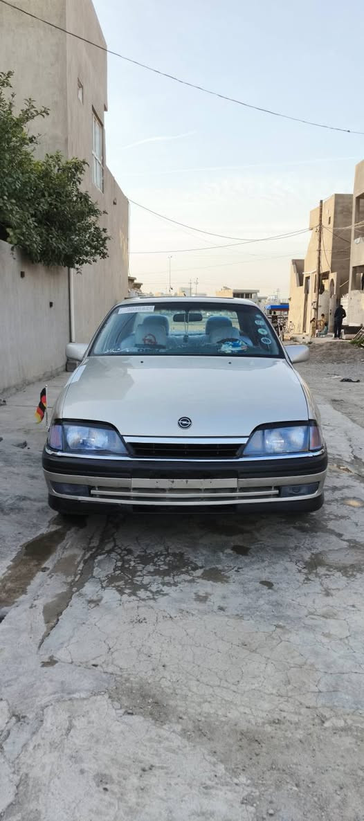 سلام عليكم اوبل اوميكا موديل 92 للبيع محرك 20 اصل كير عادي مكينة لا صرف لابخار تروح تفحص كير جديد كهربائيات كلة شغال سيارة ABS سقف سلايت شاشة جديد شادلة ارفلو مال كصة صدر جديد دبلات خلفية جديد هذني كلهن تفحصهن دواخل انظف من الخارج فقط سنوية ساقط سعر 43وبي مجال رقم موبايل *********** مكان كركوك قرب بانزين خانه واسطي(للعلم صبغ عام للجمالية فقط) واتساب مفتوح
