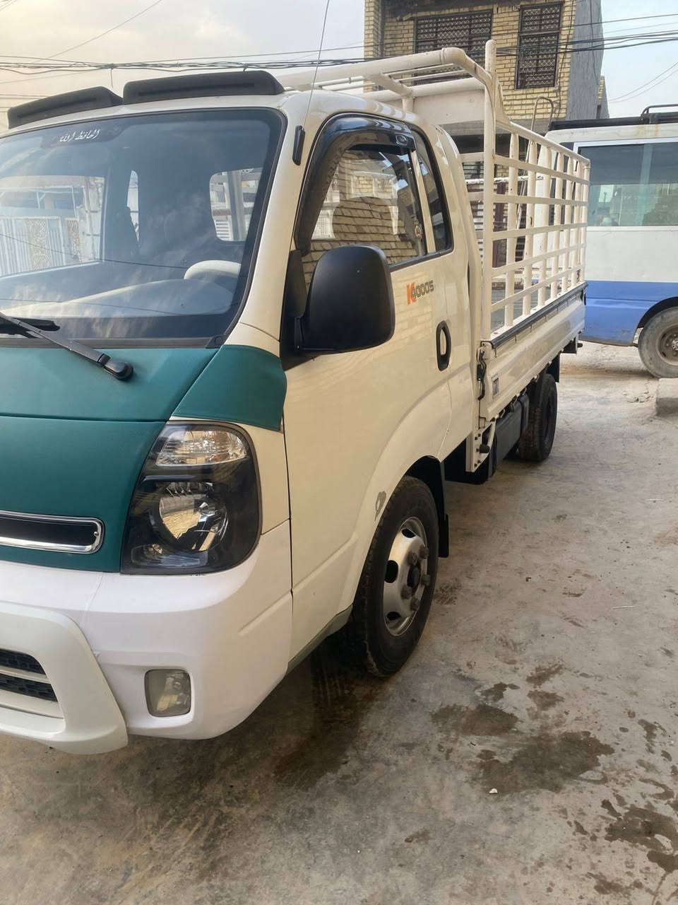 السلام عليكم كيا فحل لبيع موديل ٢٠١٦ كير مكينة اكسل مكفوله طهر مال مسكر محوره محجر بوري العنوان بغداد الاتصال ***********
