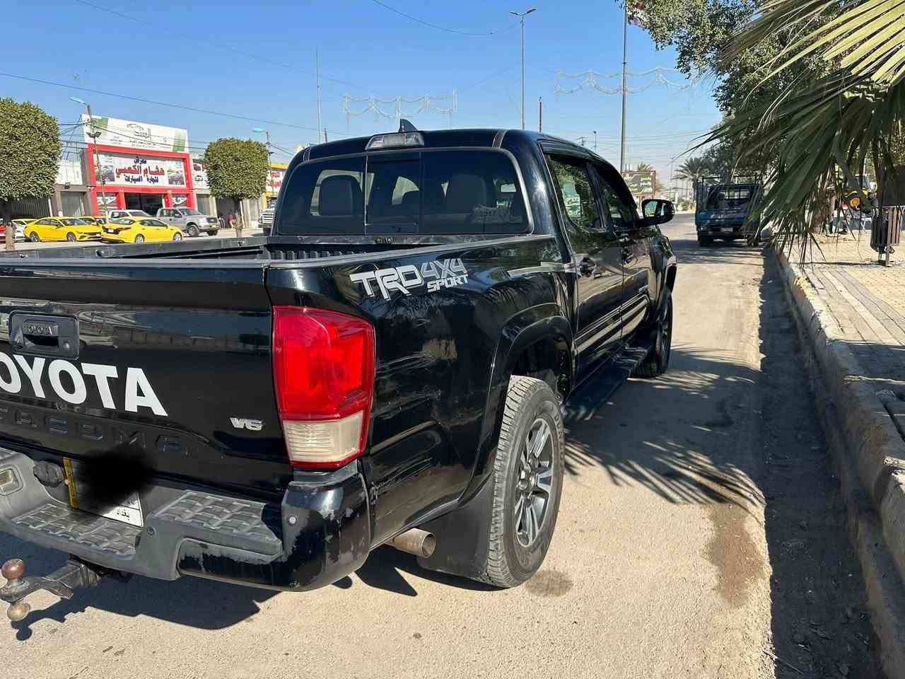 السلام عليكم…
تويوتا تاكوما

  2017 

Trd sport 4x4

 V6

رقم بغداد 

بانوراما

جامه خلفيه كهربائيه

تخم تاير جديد دلنوب

فور ويل

كشنات تدفئه

مثبت سرعه

Ectpwr

حساسات 

سياره مكانها بغداد بأسمي 240 $ 

اتصل واني بخدمتك

***********
