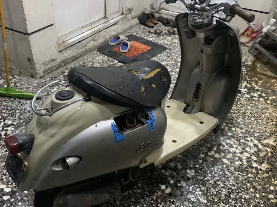 السلام عليكم دراجه كلاسك طافيه أبيع كوم حديد  السعر ١٠٠وبيها مجال قليل مكاني بغداد البلديات ***********
