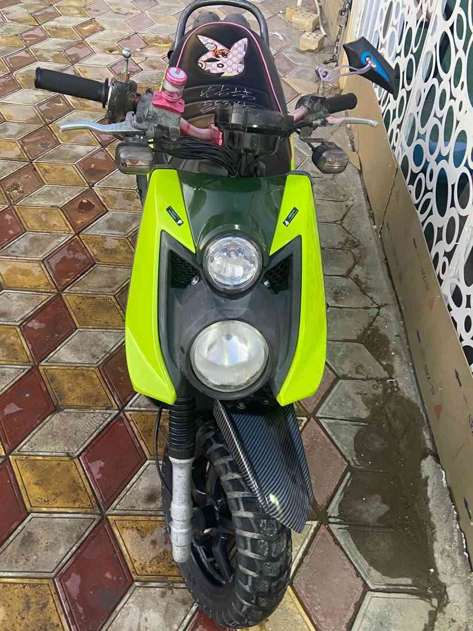 سلام عليكم جبلي للبيع مبدل بوشه ٥٨ ونص بيها صالنصه رياضي ستيرن رياضي كلجات رياضي دراجه حلوه نضيفه سعر750 و بيها مجال  
***********
