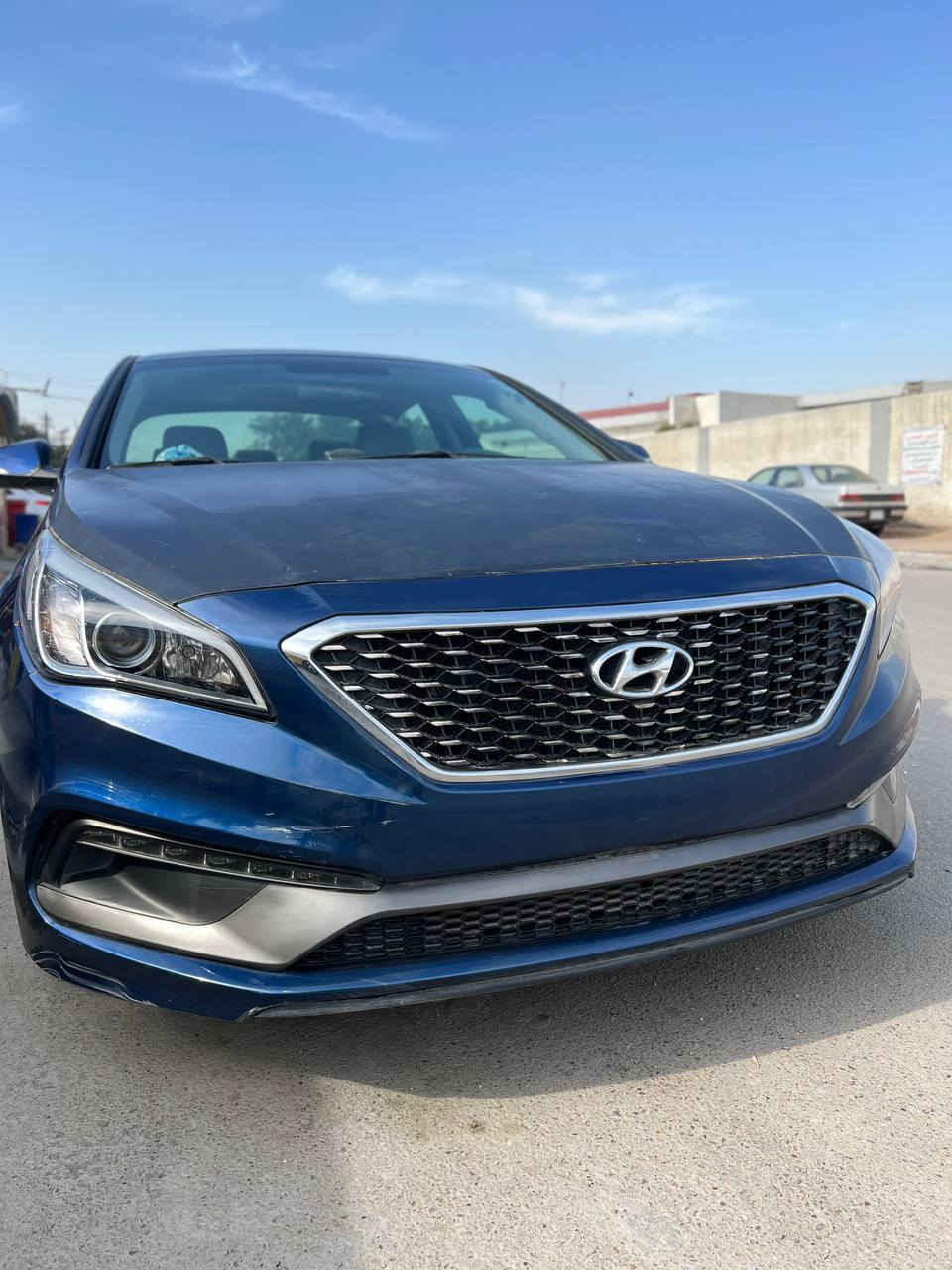 سلام عليكم سوناته
2017 امريكي 
السياره جديده جداً
رقم اربيل دولي

سلايت 
جلد 
بصمه
كشن كهرباء 
كشن ذاكره 
كاميرا 
شااااشه
محركً 2.4
السياره جديده جداً
للبيع 
للاستفسار 
 ***********
مكانً السياره بغداد 
مستعجل عل بيع
