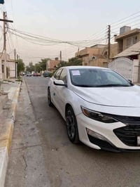 ماليبو موديل ٢٣ فقط صبغ بنيد كير محرك تدفئة تبريد كلهة شغالة ب١٢٥ مكان...