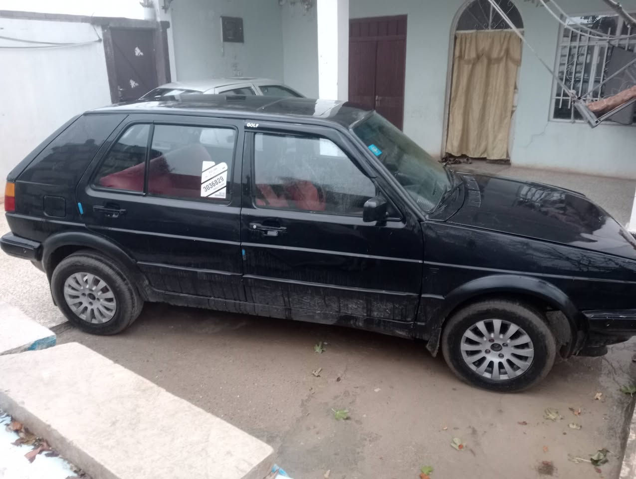 كولف للبيع السعر 27وبيها مجال موديل 91 بسمي ***********
