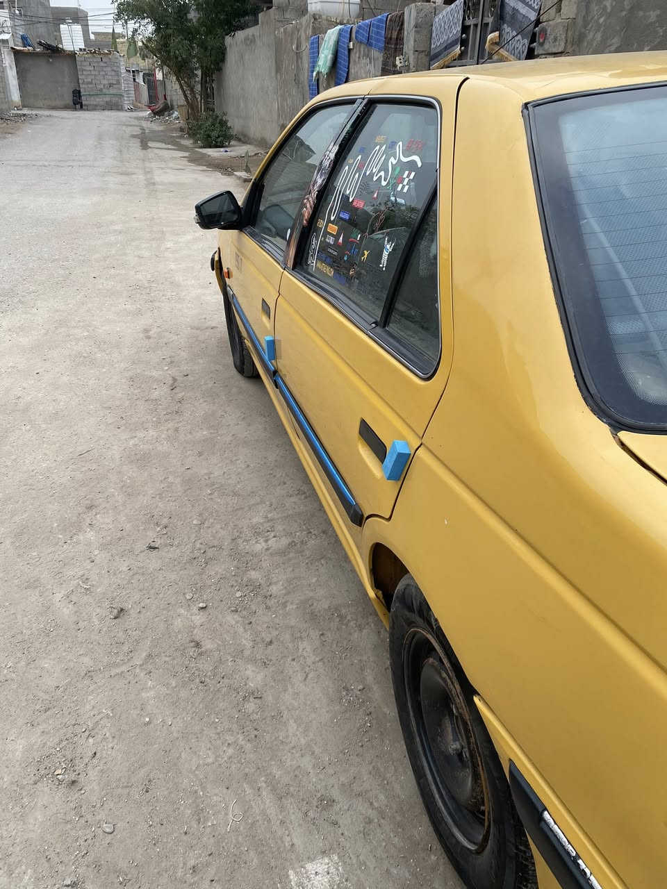 سلام عليكم بيجو بارص موديل ١٥ مكينه توني مجفته تجفيت عام وكلهن ياباني غراض المكينه تجفيت شركه ضمان سنه بل مكينه كير وتماتيك فرنسي تخم نوزل جديد راديتر جديده تبريد جديد منضومه بريك كامله شاده جديده  دوشمه عامه  شاشه ومضخم صوت كهربائيات كله شغاله درايم شفتات جدد باتري جديد تايرات زوج امامي جديد سياره كله جديد شاده اله من عده الحداديه مابدله بيه طخه شبر بل جاملغ الخلفي سياره تترحملي عليه للبيع معروضه ب ٣٦ وبيه مجال قليل رقمي ***********
