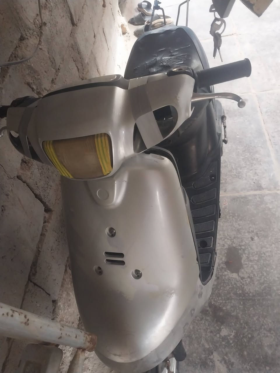 سلام عليكم دراجه زعره كوم حديد ابيع نضيفه الدراجه ماخذه مايصرف عليهةة سعره 75 وبيهةة مجال


**إذا كنت صاحب هذا الإعلان وتريد حذفه لأي سبب، رجاءا أرسل رسالة إلى الدعم الفني**