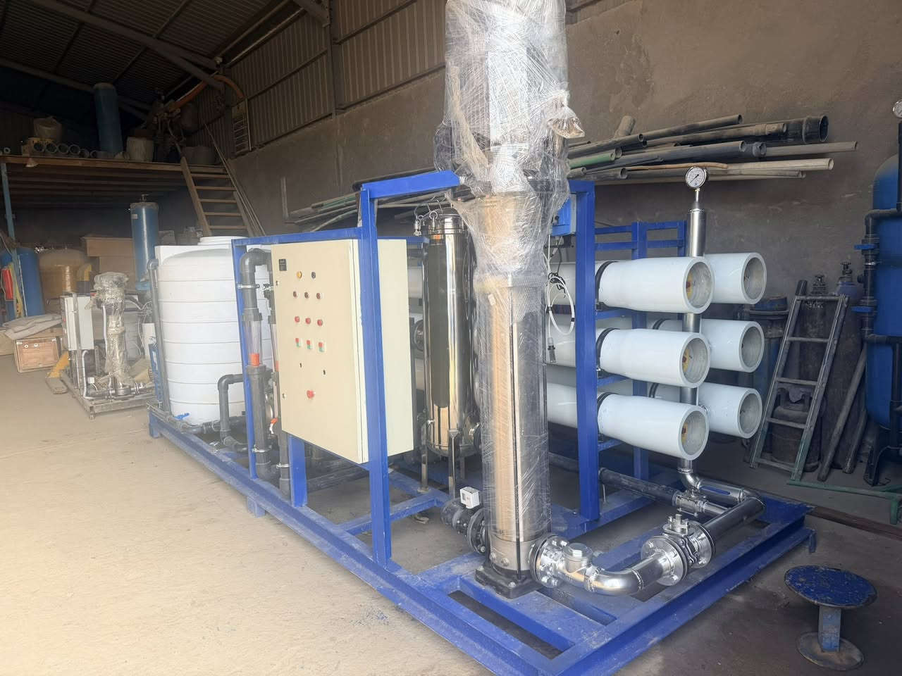 محطة تحلية مياه بطاقة انتاجية15  متر مكعب بالساعة تعمل على الانهر
� الموسوي لتصنيع محطات تحلية المياه
🔧 صناعة محلية بجودة عالية – تشغيل ثابت وكفاءة ممتازة
محطة تحليه مياه 10 متر مكعب بساعة تعمل على مياه النهر
📍 الموقع: البصرة – قضاء القرنة – خط السريع – مقابل البنزي خانة
📞 للاستفسار والطلب:
*********** – ***********

💦 جاهزة للتشغيل – مناسبة للمشاريع، المصانع، محطات التعبئة 
، صيانة، ودعم فني متواصل

#محطات_تحلية #تحلية_مياه #10_طن_بالساعة #محطات_RO
#الموسوي_لتحلية_المياه #البصرة #القرنة #تنقية_مياه
#RO_System #Water_Treatment #محطات_صناعة_محلية #Iraq_Industry
