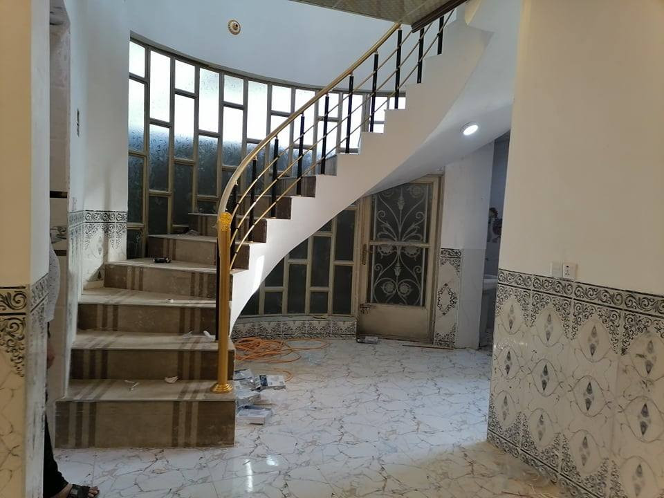 الدار للبيع المساحه /100متر طابق واحد غرفة نوم استقبال وصاله  مطبخ صحياة مناور اثنين العنوان كربلاء حي الزهور قرب مستشفى الكفيل شارع محمد الانباري للأستفسار   ‏‪0771 666 9929‬‏
/***********
