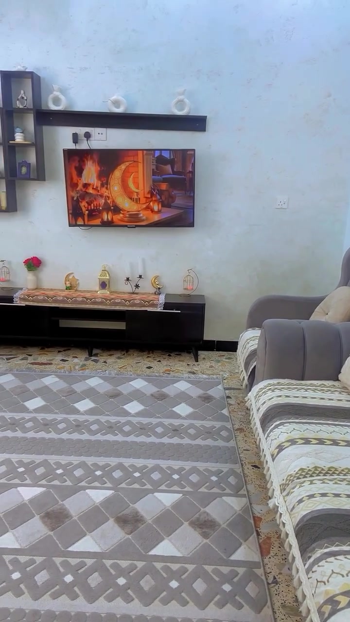 السلام عليكم اهم للبيع 
نظافته 90‎%‎ عشر مقاعد سعره 450 
نظيف يخبل


**إذا كنت صاحب هذا الإعلان وتريد حذفه لأي سبب، رجاءا أرسل رسالة إلى الدعم الفني**