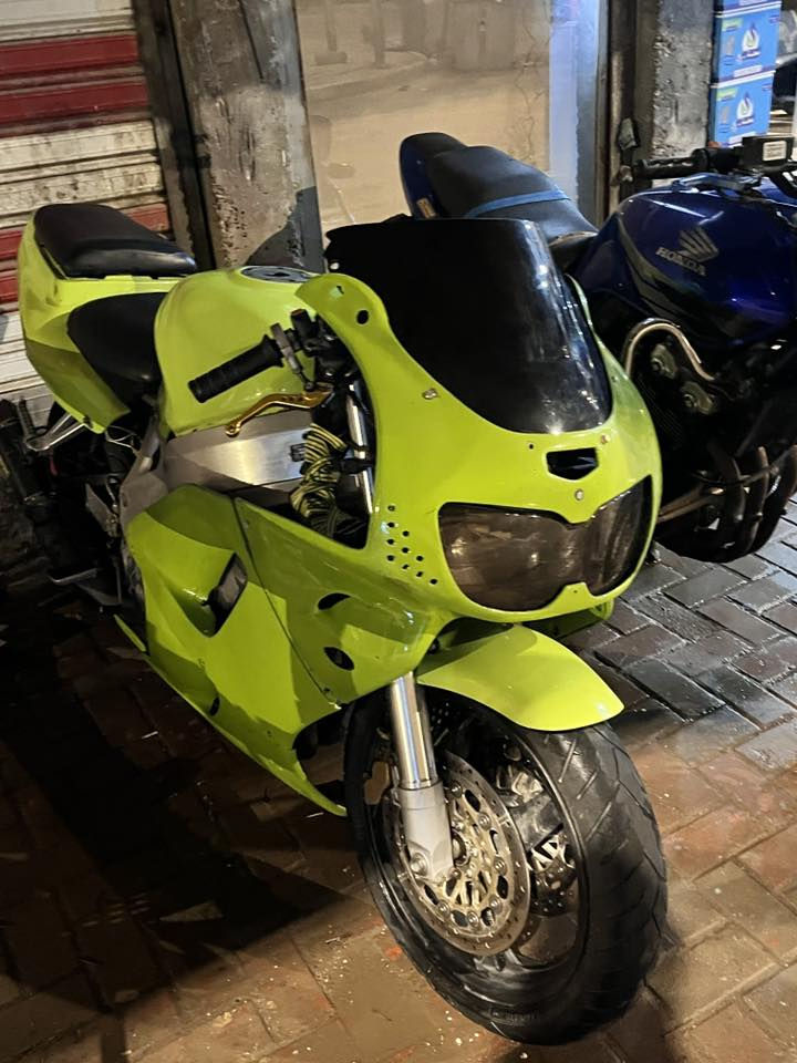 سلام عليكم
919 اوراق كامله مصبوغه صبغ جديد تايرات جدد ادامه كابريترات بلكات  نقص فقط فلتر شوته بيه صوت بل مكينه من تحمه مابيه اي نقص شغاله بـﺂჂ̤ وكت المسيب ***********
