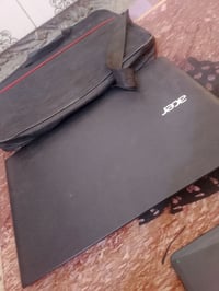 لابتوب • شنو مواصفاته