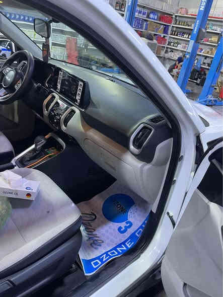 كيا سونيت موديل 2023 
ضمان الدوليه 

ماشيه 34 الف 

بيهه بارد جاملغ 

والباب الخلفي بعده على وضعه مثل ما موضح بالصور والسونار 

- حساسات امامي خلفي 

-كاميرا واشاير مري وتحكم ستيرن فول 

سعرها  134 $ 

للاستفسار الاتصال فقط ‭٠٧٧٤ ٤٠٢ ٢٢١٧‬ بغداد
