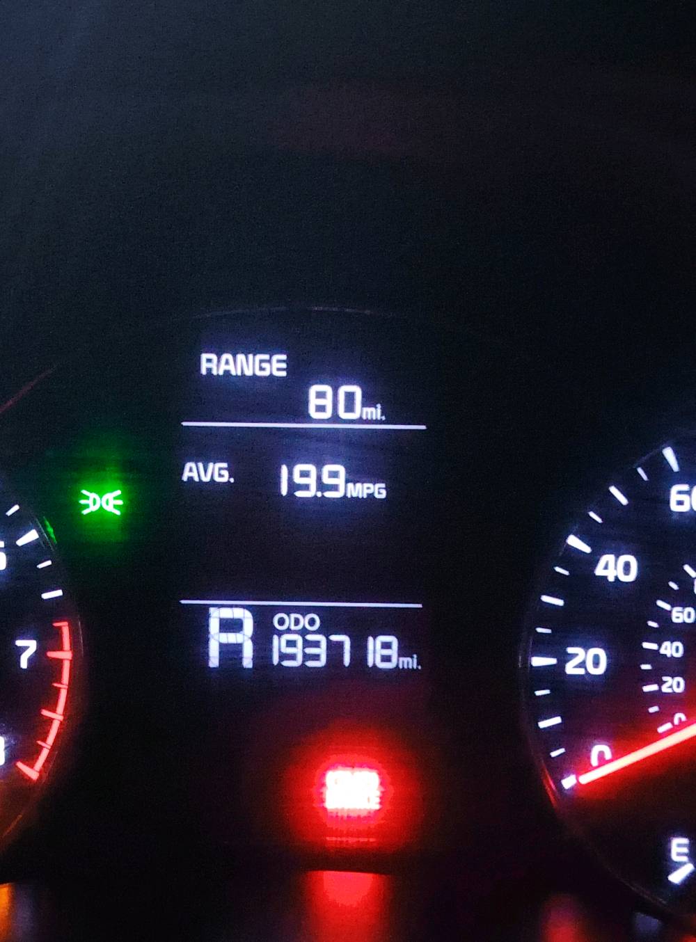 سلام عليكم
كيا فورتي 2016 وارد أمريكي حادث خشم جاملغ أمامي فقط بدون دواخل الغود شواصي مكفولات سياره كفاله عامة من صبغ ضربه تبديل سونار منشور محرك1800دوش مرغوب لا تنقيص ولا تبخير ماشية 193 حقيقي تخم تاير جديد تبريد شغال حداديه فولل 
رقم بغداد ألماني مشروع وطني سنويه لل2027 ما عليه غرامات
مواصفات نص فول
فول تحكمات استرين 
كامره رجوع R
شاير بلمري 
نظام ايكو + مانع زقاق 
تقليل وقود 
محرك 1800دوش
باقي بيه مواصلة هواي العنوان بغداد الرصافة السعر 113 بية مجال الشراي رقم هاتف ***********