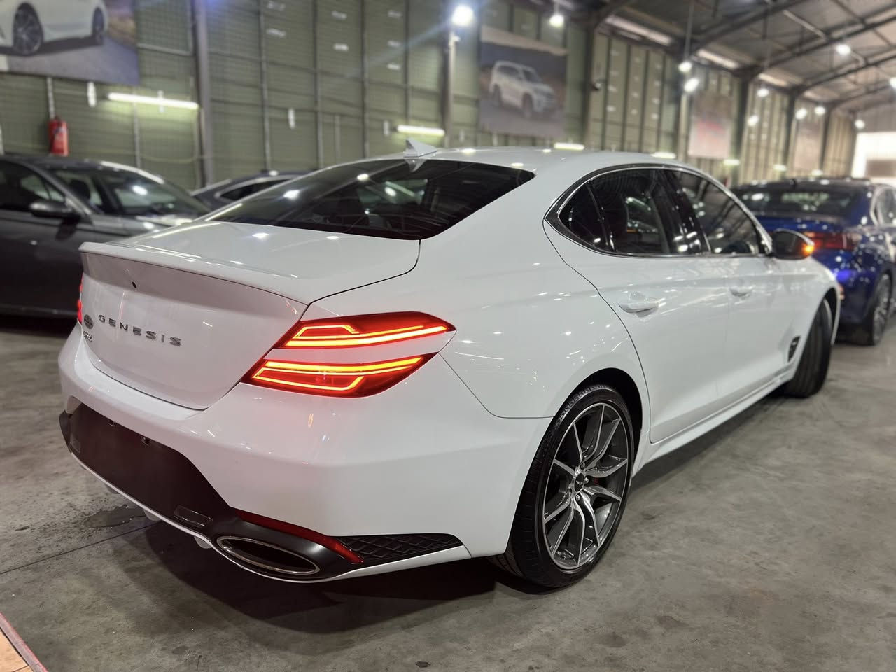 سلام عليكم 

اليوم عدنا جنيسس_موديل2025_G70_سياره ماشية700ميل بعدها زيرو صور حادث موجود سياره بس جاملغ امامي صبغ بدون دواغل بدون ايرباك مكان سياره اربيل تترقم شيمالي فقط

مكينه_4سلندر 2.5تيربو

سعر سياره 275بيها مجال 

خابر على واتساب ***********
