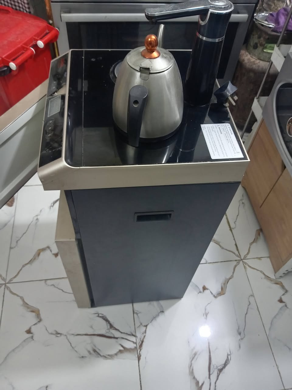 براد نضيف حار بارد شغال سعر 60 مكان لغزاليه بي ضرر بشاشه لمس مابيهة تأثير موضح بصوره مكان لغزالية ***********
