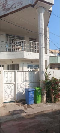 المساحه 100م وجه 5 نزال 20 ملك صرف زراعي 25  بناء طابوك 🔨 يحتوي على 3 ...