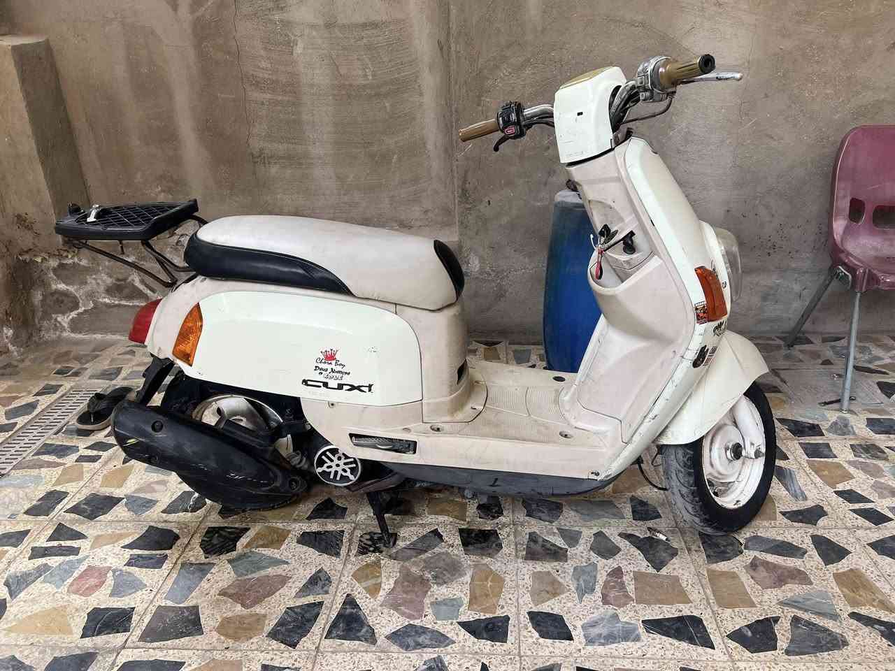 دراجه بوليس حليبي ختم واحد ويه مكينه كفاله دراجه وناعمه وشلعه معدل ب٧٢٥ بيه مجال بسيط مدينه صدر ***********
