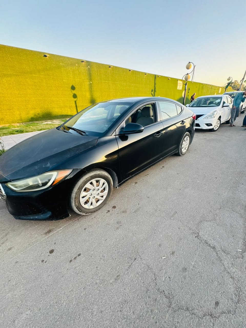 السلام عليكم
سياره إلنترا موديل 17 
السعر:105و بيه مجال 

اي استفسار اتصل على هذا الرقم :***********
