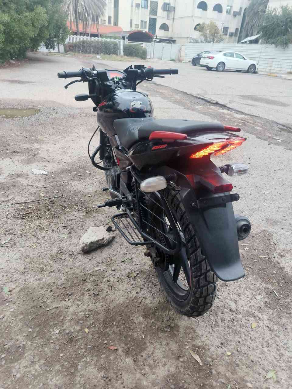 بــسـم الله الــرحمـن الــرحيـم
بــولســر باجاج NS150 موديل 21 !

دراجه مكينه وكير وكلجات وكلشي بيها مكفول !!

دراجه كفاله عامه تاخذ تراي لكربلاء شلعه ومعدل فول لا تنقيص ولا تبخير ولا نضوح مكينه ناعمه مينسمع صوتها !

اوراق ضايعه اتكفلك سرقه وعشاير دراجه بيدي مو مال شارع !!

نقوصات كلش خفيفه ستاند جانبي وجاملغ امامي ودواسه يسره وهايهيه !

بيع او مراوس بوكسر او دايوان شي نظيف !!

مطلوب بيها 850 الف وبيها مجال حك الجيه تعال وتدلل

العنوان : بغداد/السيديه || الرقم : ***********
