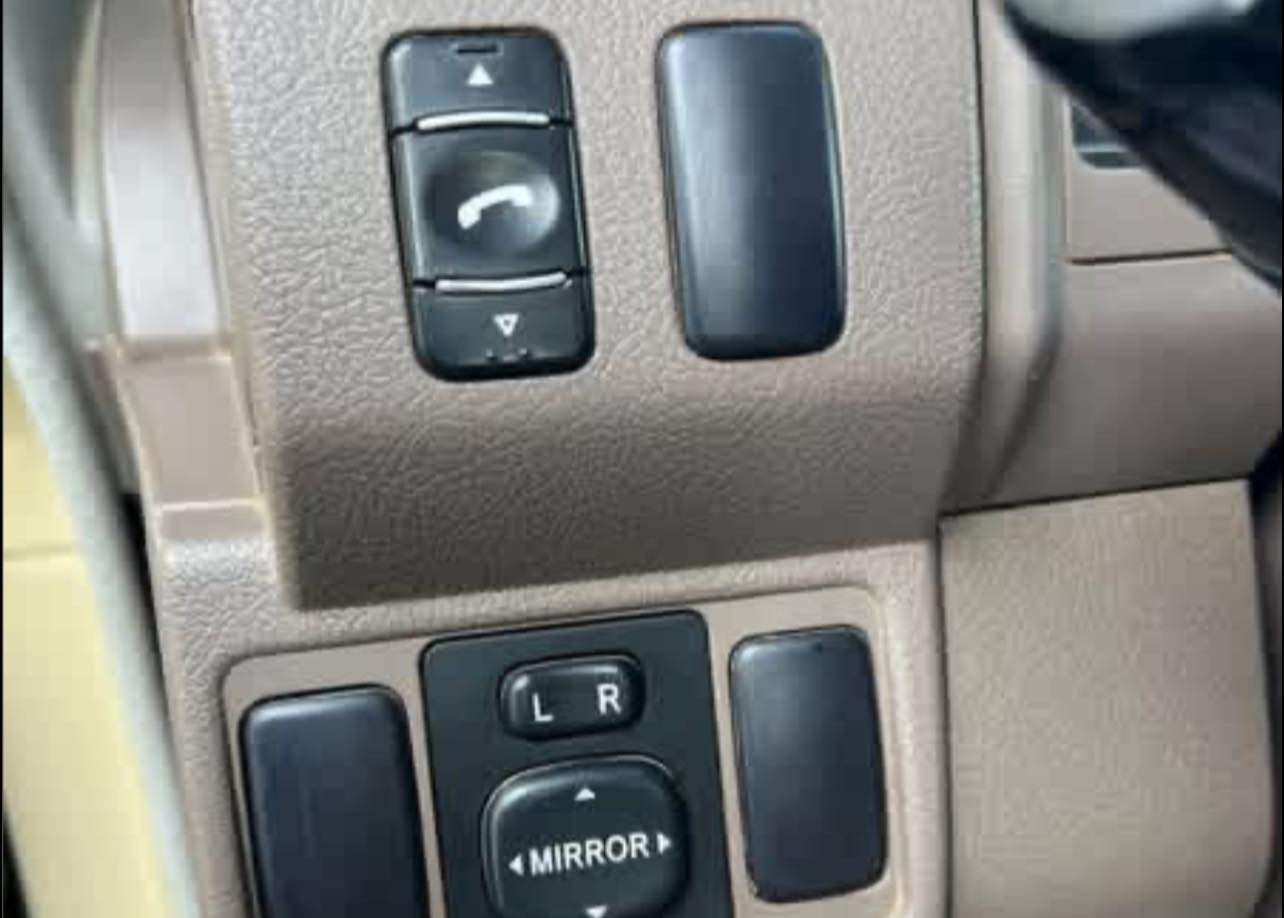 ئۆتۆمبێل: لاندکروزەر 2013

٦ سلندەر بەنزین 
١٤٧ کم ڕۆیشتووە

ســــعر $ یەک کۆمێنـت بکە راســـتەوخۆ بــۆ دێـــت🟢

فول مواصەفات 
سەیارەکە تازەیە کراوە بە 2022 بە شەرت

ژمارەی خاوەن سەیارە👈: ***********
