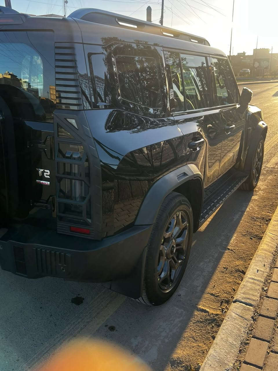 السلام عليكم
جيتور T2 موديل ٢٠٢٥ 
ماشيه ٣٥ الف 
سيارة مكفولة وبعدها بالضمان مال الشركة 
فول مواصفات لكجري 
رقم بغداد بسمي 
مكانها بغداد حي الجهاد 
موبايل *********** 
السعر ٣٦ مليون و ٥٠٠ الف
