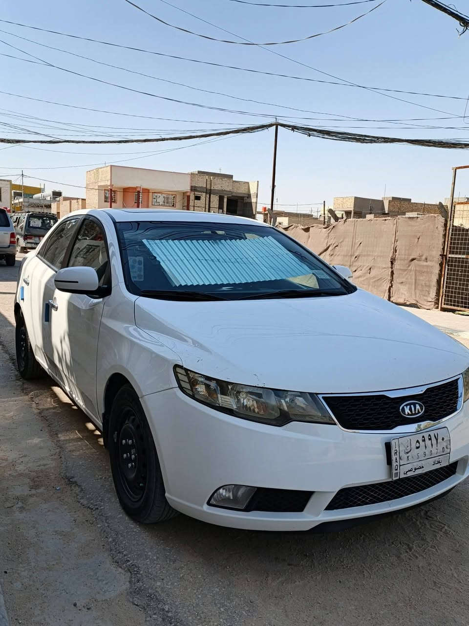 السلام عليكم سيراتو موديل 13 فول عده البصمه 
رقم بغداد السعر 92
رقم الهاتف ***********
