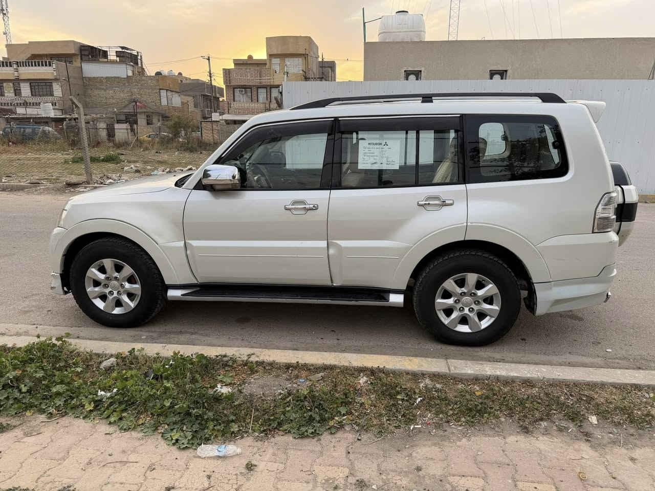 السلام عليكم باجيرو٢٠١٤ حبتور فول للاخير  كشنات جلد كهرباء بانوراما مري شفط سبعه راكب ثلاث قطع تبريد معروفه مواصفات الحبتور مكينه ٣٥٠٠ كير مكينه صدر جاهزه  بيه صبغ جاملغ  مال  تايرات  جدد مكانها بغداد الزعفرانيةمقابل مركز شرطة عارضها ب١٦٥ وبيها مجال
رقم ***********
واتساب
