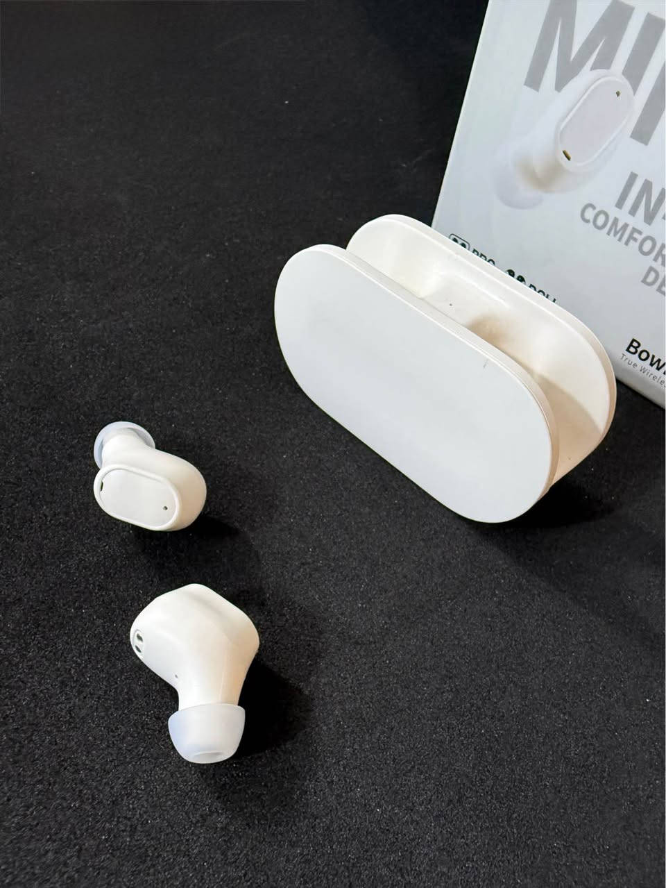 سماعة ماركة aseus Bowie EZ10 

جديدة لوك أصلية

الاتصال: تدعم تقنية Bluetooth 5.3 لضمان اتصال لاسلكي مستقر وسريع

توفر السماعات ما يصل إلى 30 ساعة من الاستخدام مع علبة الشحن

تدعم ميزة الشحن السريع (Flash Charge)، حيث تمنحك 10 دقائق من الشحن حوالي ساعتين من الاستماع

زمن الاستجابة: تتميز بزمن وصول منخفض للغاية يبلغ 0.06 ثانية، مما يجعلها مناسبة للألعاب ومشاهدة الفيديو لضمان تزامن الصوت مع الصورة

تحكم ذكي: تدعم التحكم باللمس لإدارة الموسيقى والمكالمات وتفعيل المساعد الصوتي

دعم التطبيق: يمكن ربطها بتطبيق Baseus لتخصيص الإيماءات، وتعديل إعدادات الصوت (EQ)، وتحديد موقع السماعات في حال فقدانها

السعر 25 ألف والتوصيل مجاني كل العراق 🚚

للحجز والاستفسار مراسلة الصفحة 

رابط واتساب مباشر الي يريد يراسلني 👇

https://wa.me/message/ANGQMMLUZKO4C1 بغداد, العراق


**إذا كنت صاحب هذا الإعلان وتريد حذفه لأي سبب، رجاءا أرسل رسالة إلى الدعم الفني**