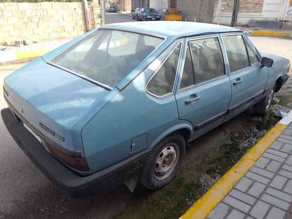 السلام عليكم ( مكلف بالنشر )
برازيلي نظيفة استخدام شخصي
موديل 1986
رقم بغداد صدامي 
السنوية منتهيه 2013
معاملة الرقم ع المشتري

السعر 35 ورقة بيها مجال 

مكان السيارة بالرمادي
للاستفسار اتصال أو واتس اب 
***********
