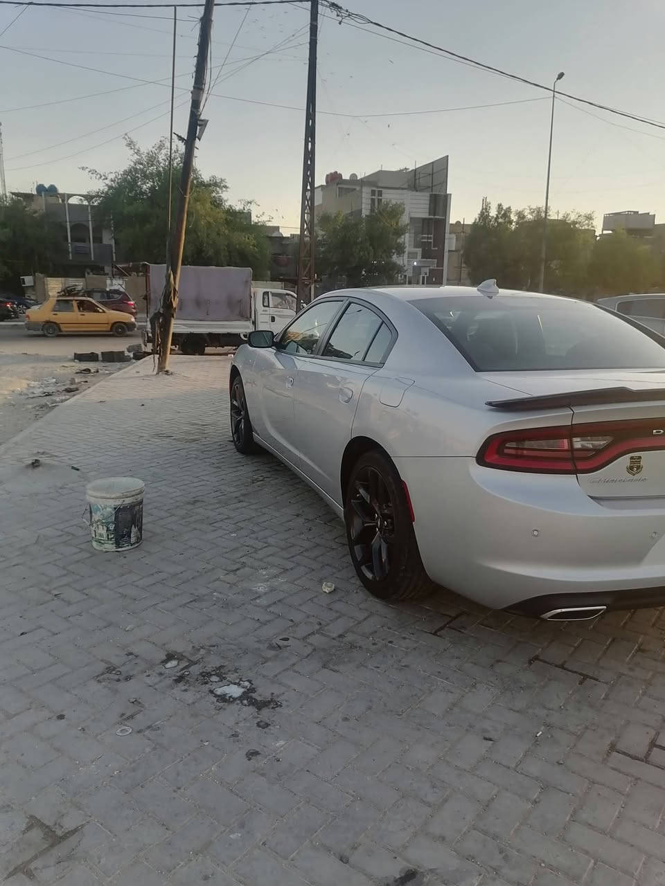 السلام عليكم شباب جارجر للبيع موديل 23 اصل باسمي تحويل مباشر سياره حلوه وكل الجديده ماشيه سياره  ماشيه 27 سعر 225 وبيها مجال للشراي بيع فقط بدون اي مراوس سياره خير من الله ***********
