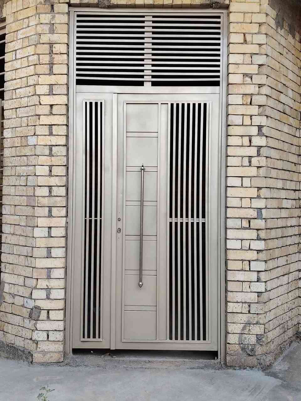 محل حسين الشريفي ابواب شببيج محجرات سقايف درج حديد واي شي يخص الحداد العنوان ناصرية السيف الرقم ***********
