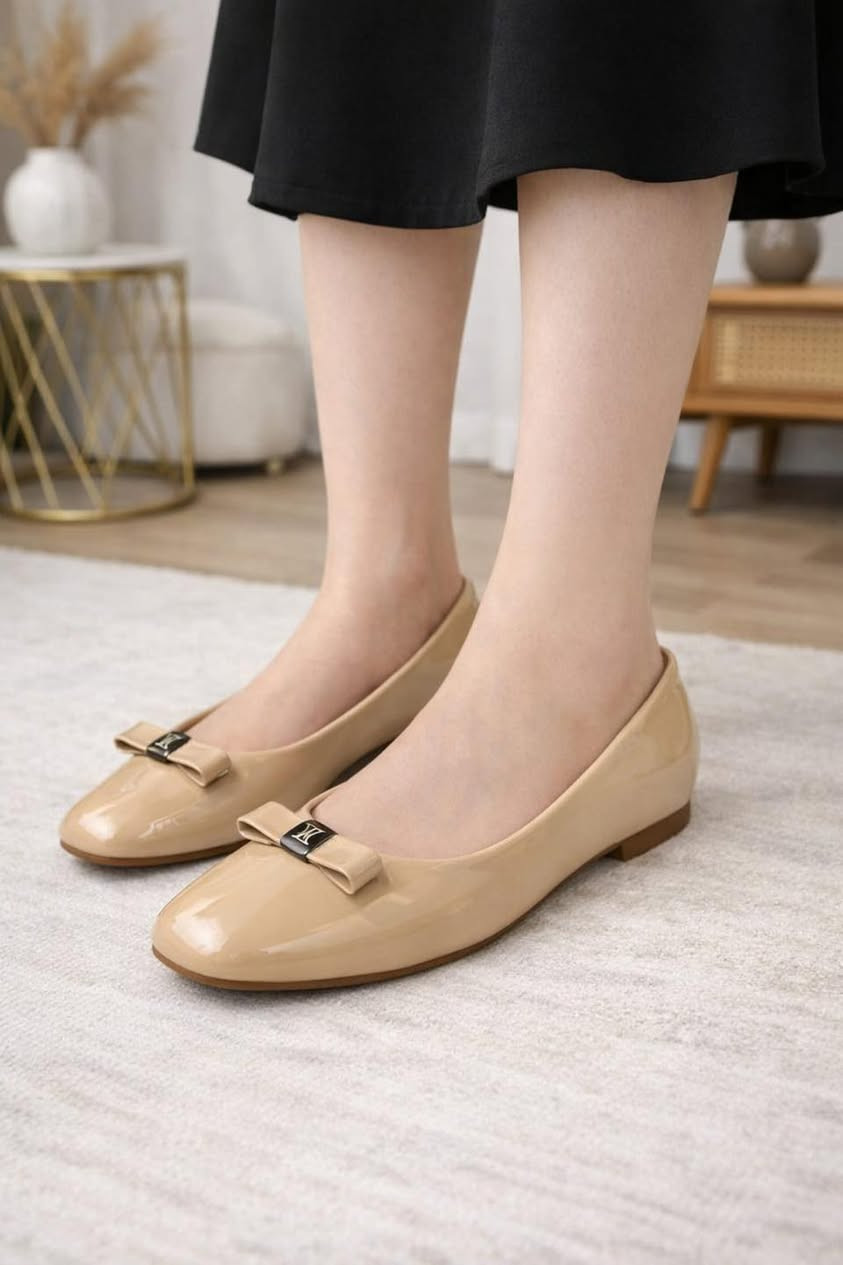 جديد الاصالة 🆕
حذاء نسائي فلات روغان 💯
طبي أصلي كوالتي عالي قطعة مميزة وراقية✅
القياس : ( 37 - 38 - 39 - 40 - 41 ) ❤️
العنوان : الانبار - هيت - الچري - داخل عمارة النشوة🏠


**إذا كنت صاحب هذا الإعلان وتريد حذفه لأي سبب، رجاءا أرسل رسالة إلى الدعم الفني**