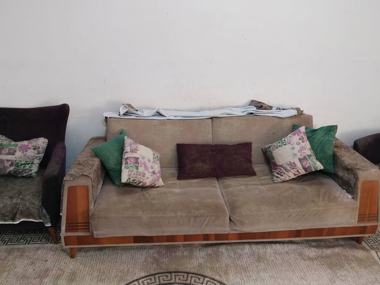 السلام عليكم
عندي قنفات تركي مستعمل العدد 4 اثنين اكبار او اثنين اصغر 
الكبار تفتح اتصير جرباريه نفرين تركي نضافه 70٪ المكان الحسينيه الراشديه السعر 420 بيهن مجال


**إذا كنت صاحب هذا الإعلان وتريد حذفه لأي سبب، رجاءا أرسل رسالة إلى الدعم الفني**