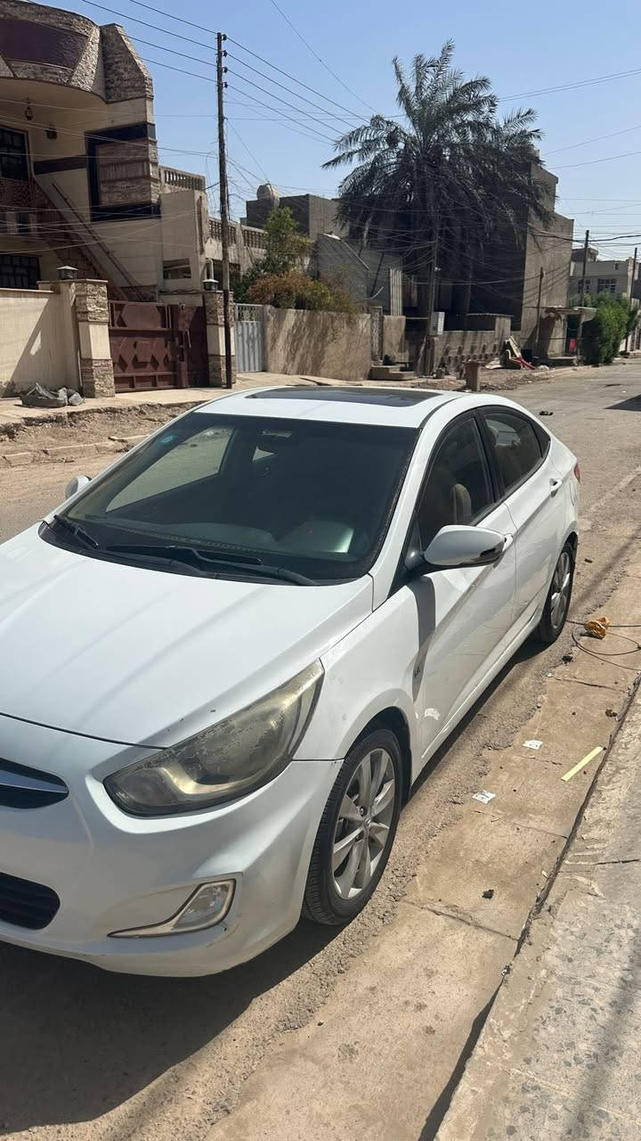 اكسنت خليجي فول 2012
السونار كدامكم اليوم سويتلها
السيارة تحتاج بعض الترتيبات (بوليش / تكحيل / دوشمه )

محرك 1600 دوش
200km
تبريد تدفئة 
نظام Eco
فتحة سقف
اشاير مري
محرك وكير خير من الله صارلها ٤ سنين يمي مداخله فيتر 
رقم بغداد سنويه نهاية 2027 تحويل بنفس اليوم
السعر 98 وبيها مجال حك الجيه

واتساب ***********
