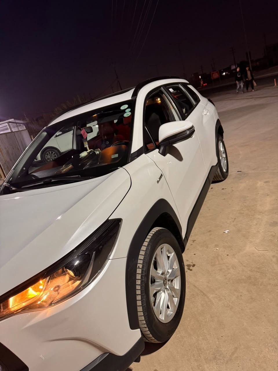 سلام عليكم للبيع كورلا كروس ياباني
شركه sas ماشية 53 الف حقيقي مكفوله كفاله عامه 
من كل شي للستفسار ***********
