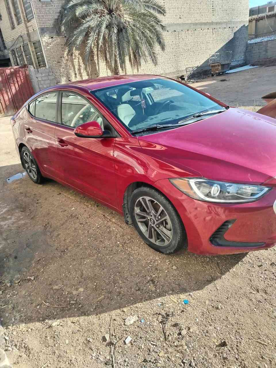 النترا 2017 وارد امريكي
مكينة 2000 دوش 
تحكمات ستيرن جهتين وباقي المواصفات 
مكينة وكير وحدادية خير من الله وتبريد  وكالة مابيه هو 
ماشيه٥٣ مال جناي 
حادثها كما موضح في اخر صورتين (بابين جهة السايق)السعر ١٢٣ وبيه مجال بسيط مكان السيارة كربلاء
للتواصل***********
