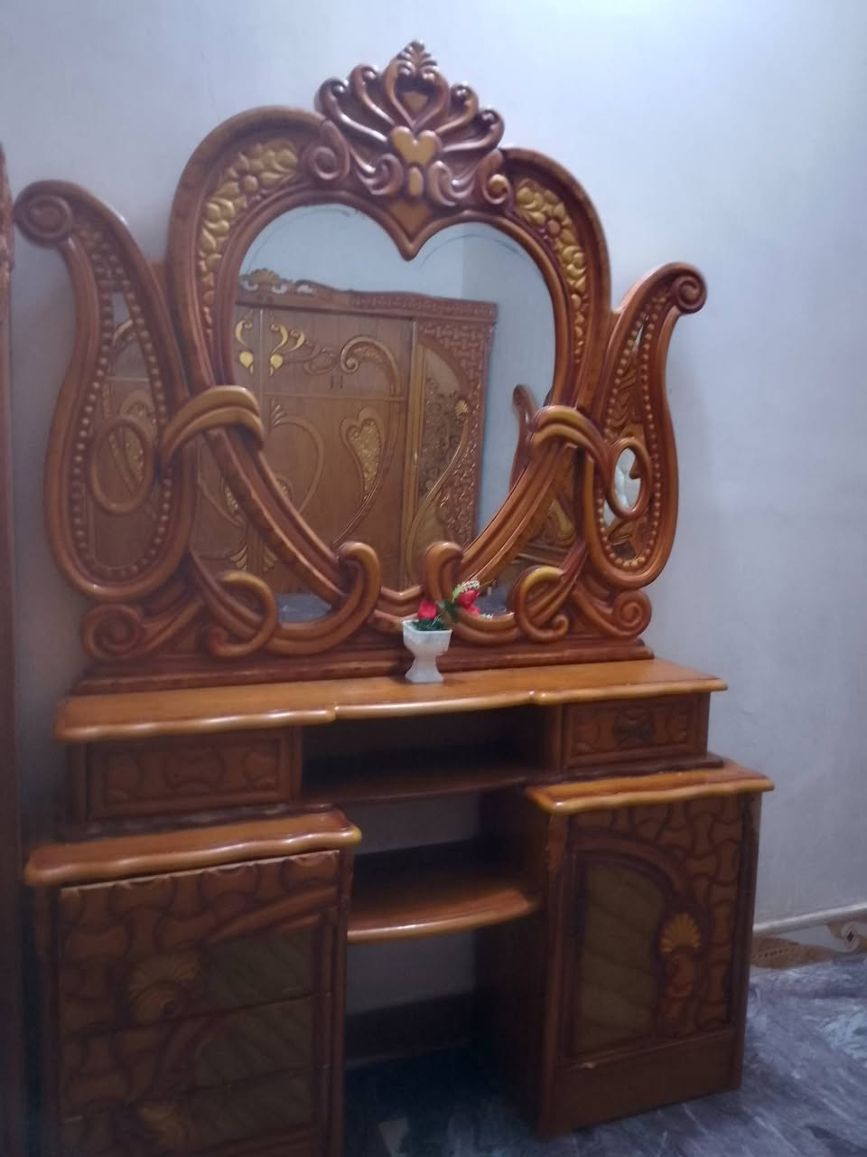 سلام عليكم عندي غرفة للبيع مستخدمه نضيفه كلش ولخشب عراقي صاج ضخمه وحلوه السعر خاص وهلاً وسهلاً بكم ❣️


**إذا كنت صاحب هذا الإعلان وتريد حذفه لأي سبب، رجاءا أرسل رسالة إلى الدعم الفني**