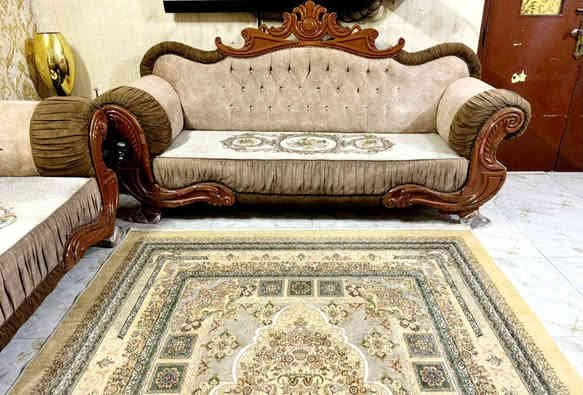 تخم ملكي  تركي ثكيل تكمةوضخم مستخدم 450عشرة مقاعد‎0771 799 6886الشراي يتفضل خاص بغداد
