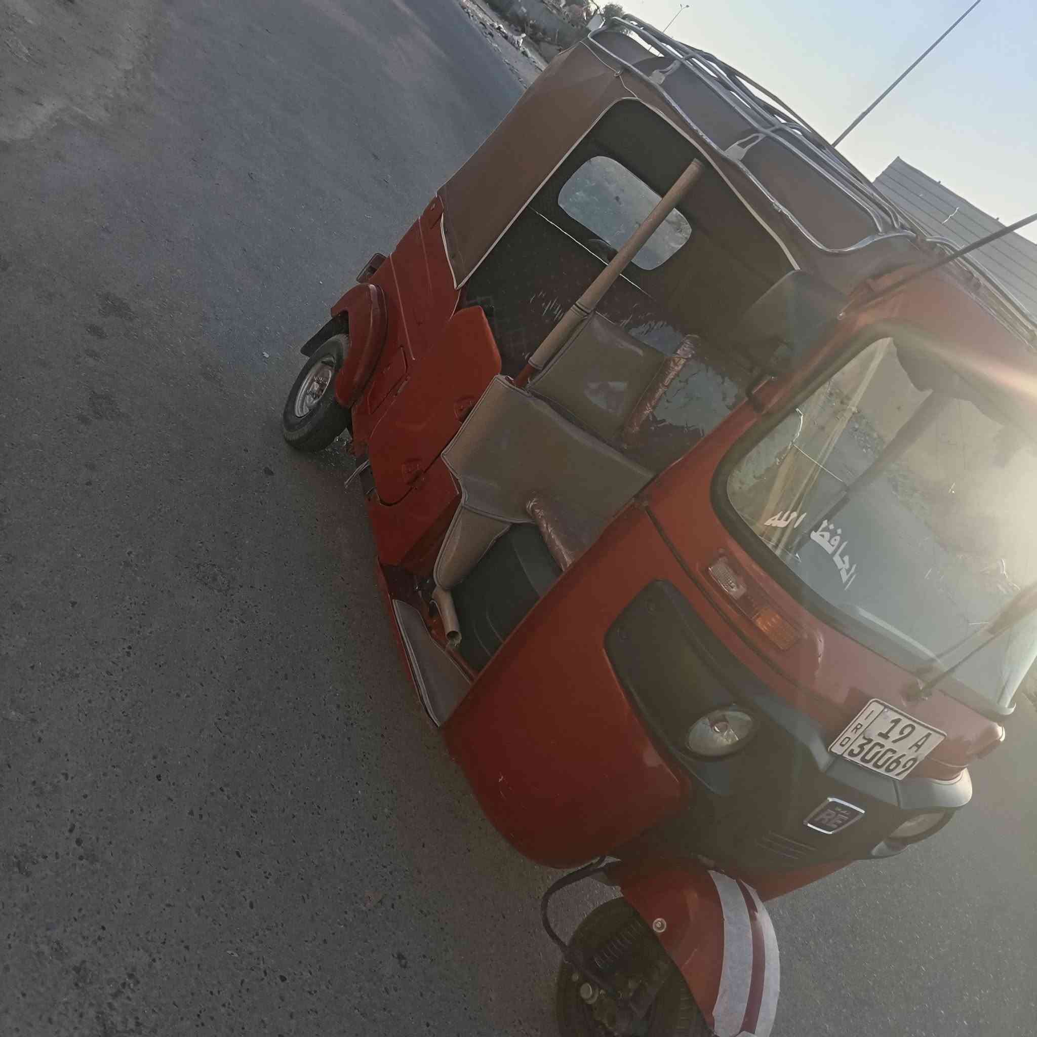 السلام عليكم تكتك للبيع في محافظة كربلاء حي العامل رقم الهاتف ***********
