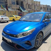 كيا فورتي: 2024 رقم بغداد باسمي  Gt lien اعلى موصفات  ‎محرك سياره تيرب...
